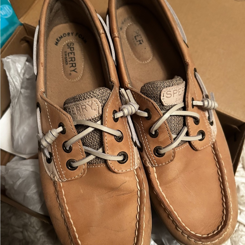Women’s speedy boat shoes